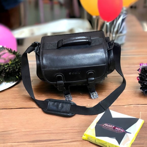 Sony camcorder bag cleaned and steamed *bag only!* - Picture 1 of 8